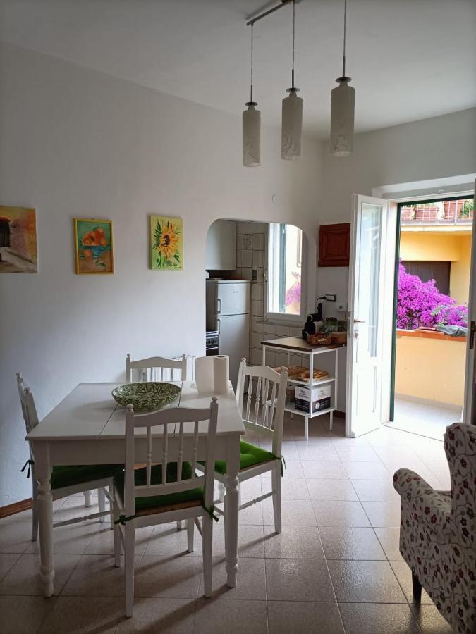 In Panoramica Da Mechina Apartment Porto Santo Stefano  Luaran gambar